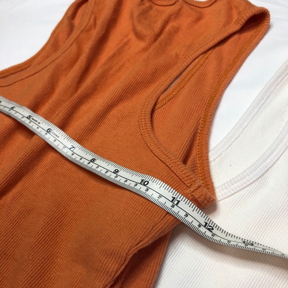 2000’s Tank Top bundle (3 shirts) size L - Picture 11 of 11